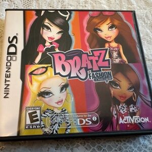 Nintendo DS Bratz Fashion Boutique - Pink and Black